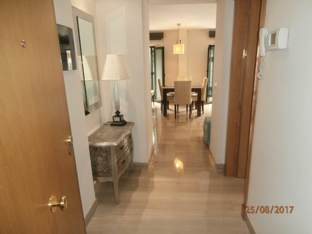 Apartamento Deluxe Centro Historico Apartment Севиля Екстериор снимка